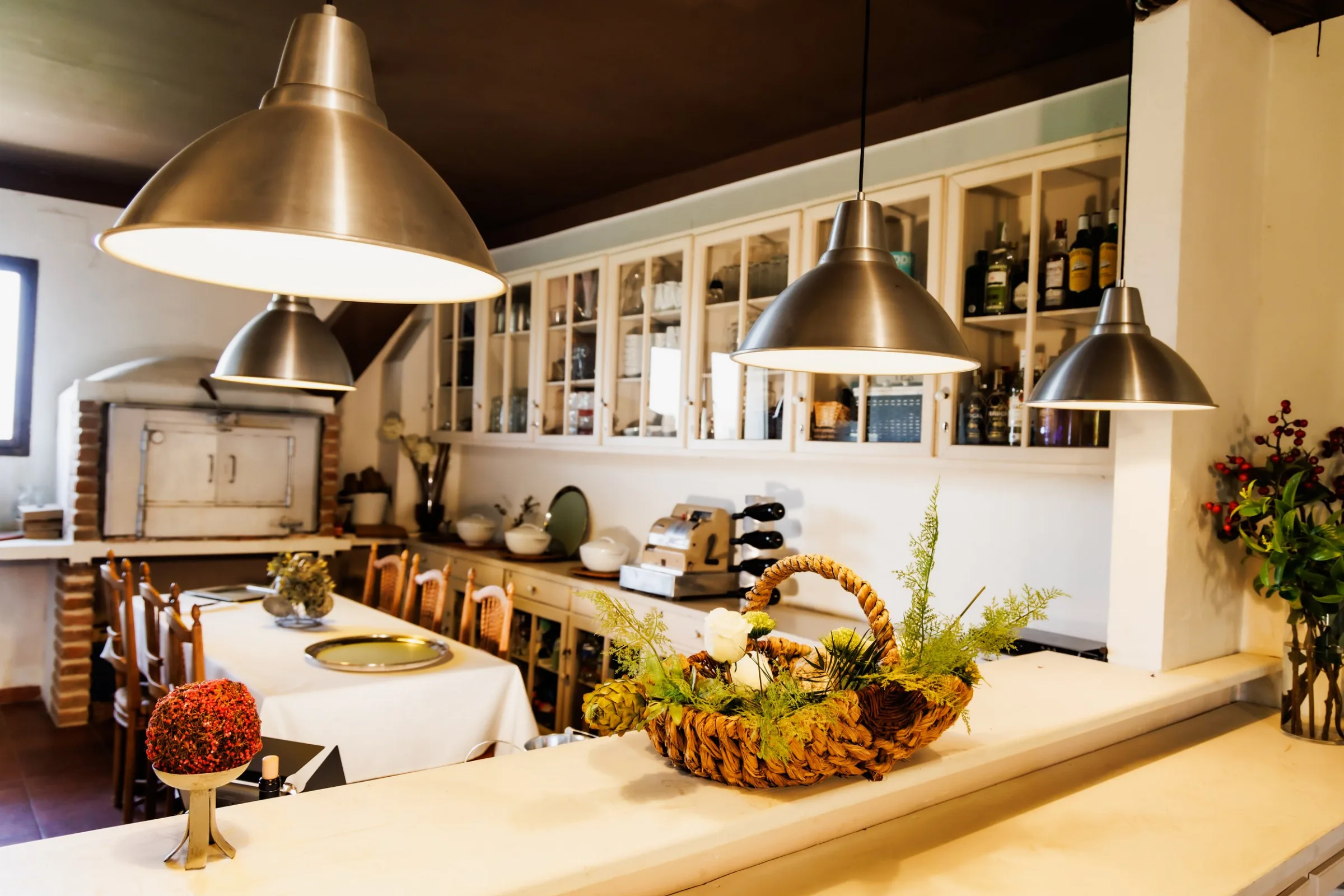 Finca La Simona's kitchen with its counter and wood-fired oven